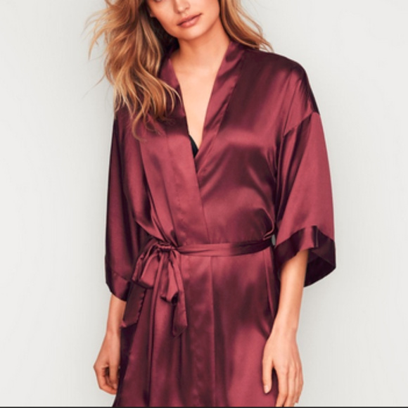 Victoria's Secret Other - Victorias Secret Robe Kimono XS S Red Satin